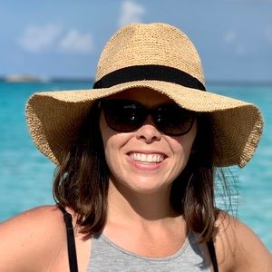 Meet your Posher, Elizabeth